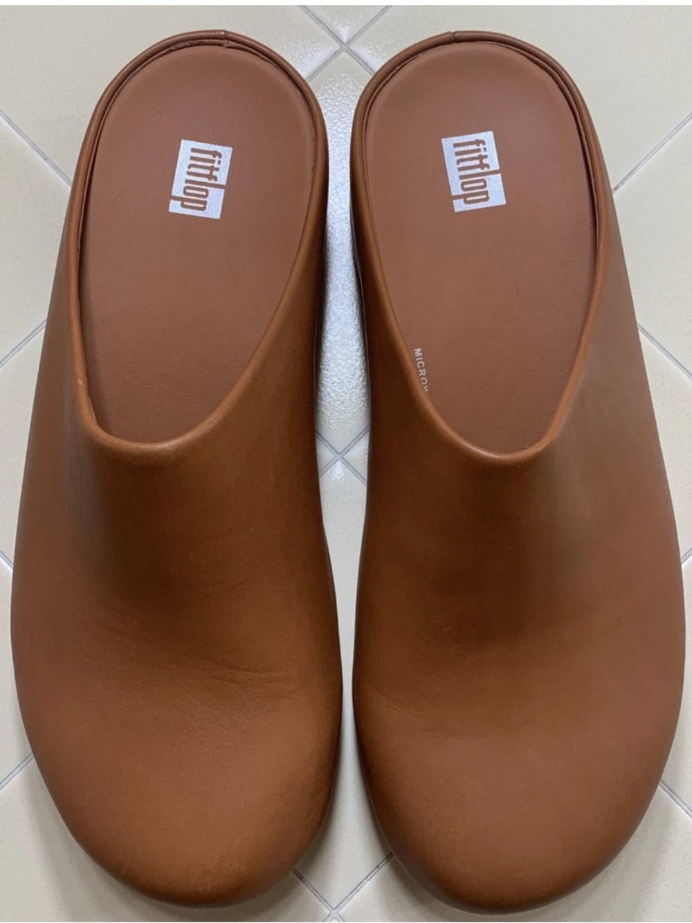 FitFlop Shuv Tan Leather Clogs Mules Microwobbleboard Womens 9 Comfort 268-592